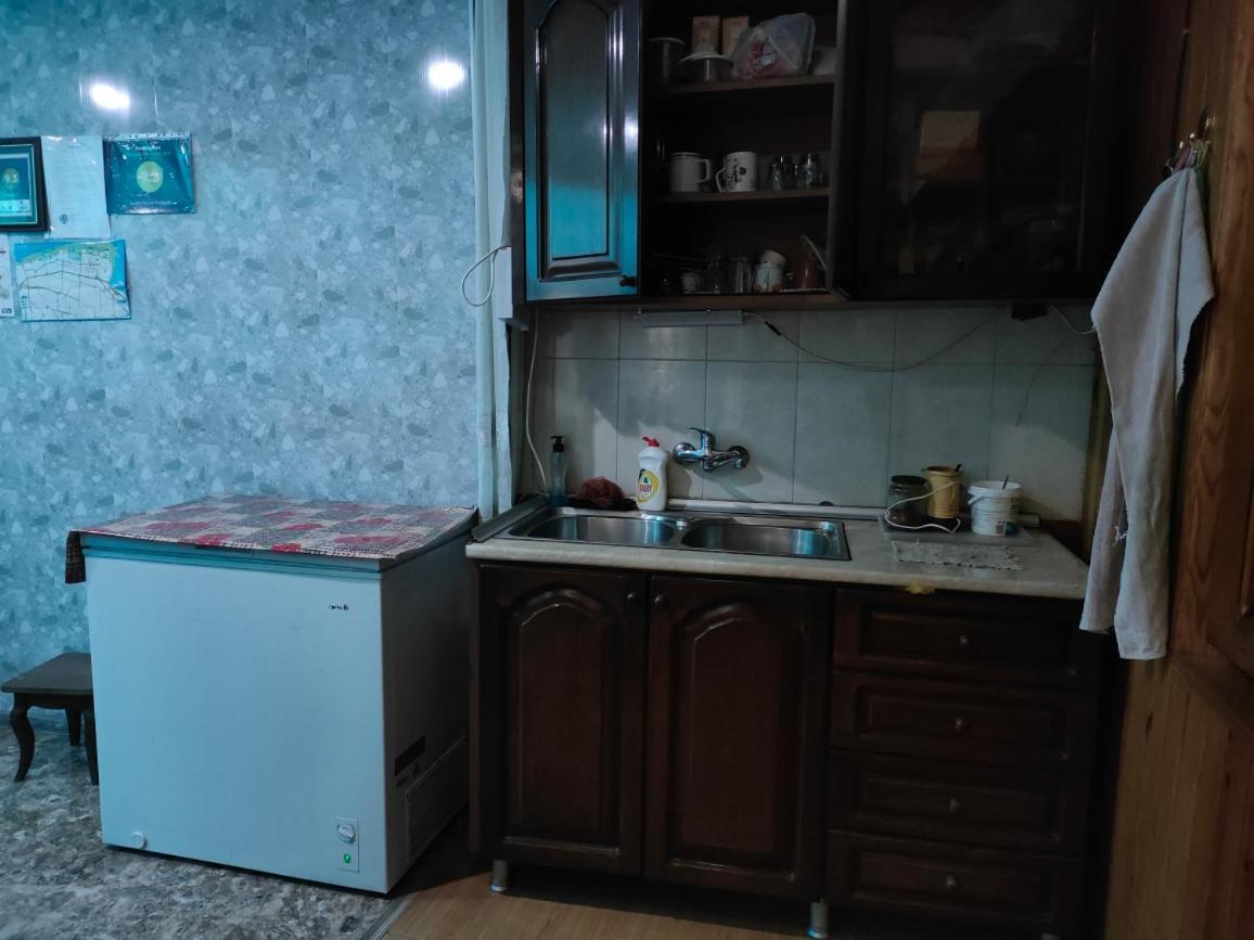 Гостевой дом Надежда Батуми Экстерьер фото